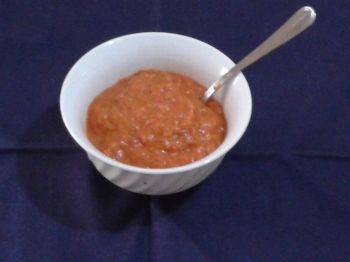 Zacuscă di peperoni, melanzane e cipolle - ricetta rumena