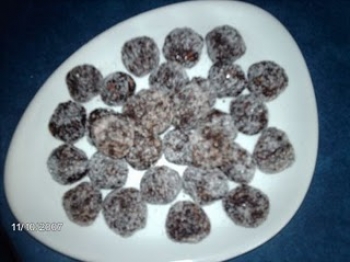 Palline di amaretti e cacao