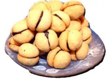 Baci di amaretti