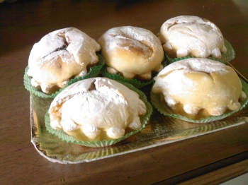 Boconotti di ricotta