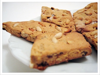 Biscotti di Natale alle noci
