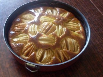Torta ghiotta di mele