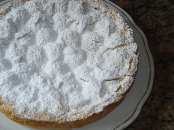 CROSTATA CREMA E AMARETTI