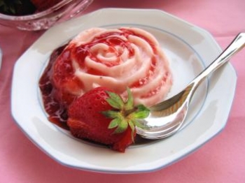 Roselline di panna cotta