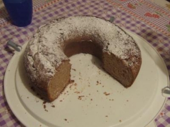 ciambella allo yogurth e farina di castagne