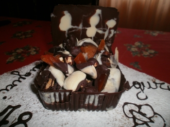cofanetto di frutta al cioccolato