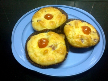 MUFFIN SALATI (wustel e scamorza)