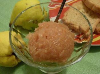 MARMELLATA DI MELE COTOGNE (PRECOTTE)