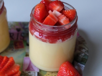 panna cotta con fragole