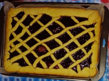 crostata alle amarene