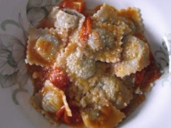RAVIOLI CON POMODORINI