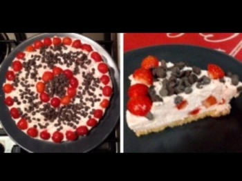 Torta allo yogurt Cameo fragole e cioccolato