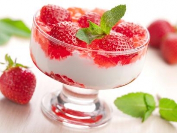 coppetta ricotta e fragole