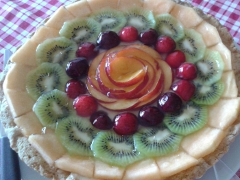Crostata con crema e frutta fresca