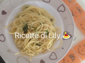 SPAGHETTI CON PINOLI