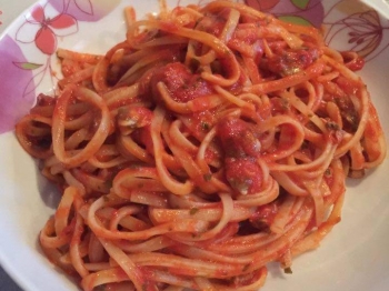 Bavette alle vongole con pomodoro