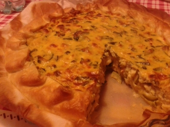 Torta rustica zucchine, Mazzancolle, stracchino e asparagi selvatici