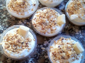dolce al cucchiaio al cioccolato bianco