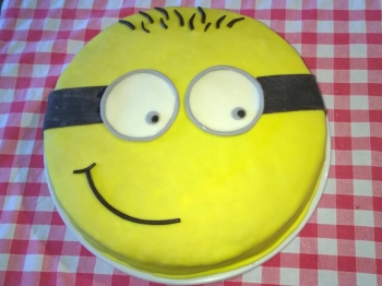 TORTA MINION