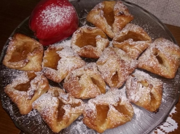 Sacchettini con confettura di mele cotogne