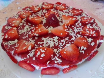 Torta Fredda allo Yogurt e Fragole