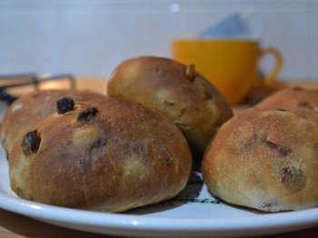 Pane all'uvetta