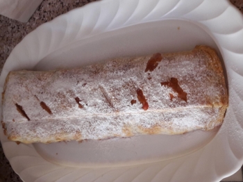 Strudel con le pesche