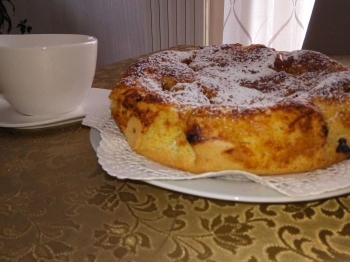 Torta morbida alla marmellata di pesche