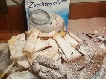 Chiacchiere di carnevale