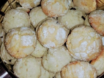 Biscotti al limone con ricotta e cioccolato