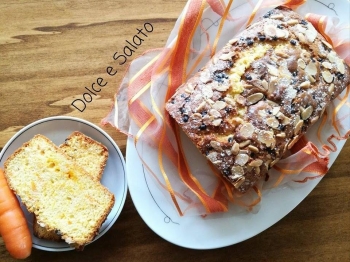 Plumcake alle carote e gocce di cioccolato