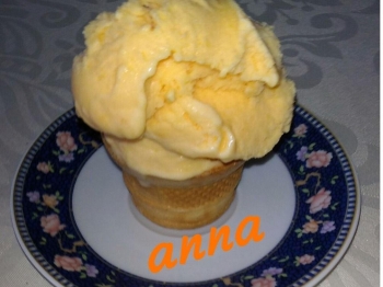 Gelato al melone ,con il gelaterie.