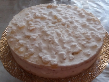 torta ricotta e macedonia di frutta