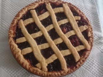 Crostata con marmellata di prugne