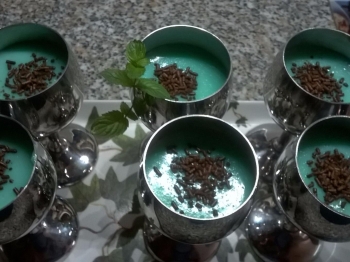 BUDINO ALLA MENTA delle dolcina LUANAK