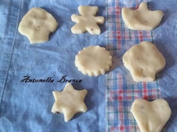 DECORAZIONI DI CIOCCOLATO PLASTICO