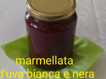 Marmellata uva bianca e nera