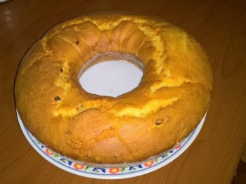 Ciambella con ricotta e gocce di cioccolato