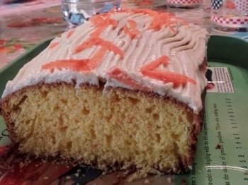 Cake arancia e carote con crema di ricotta