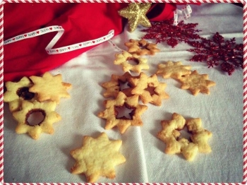 [8° Dolce Sfida Culinaria] NATALE 2017: Stelle di Natale con vetro al caffè