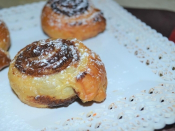 GIRELLE DI PASTA SFOGLIA