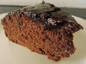 Torta al cacao e vino rosso