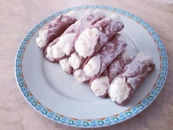 Mini cannoli di ricotta