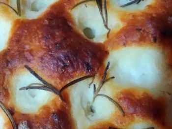 Focaccia al rosmarino