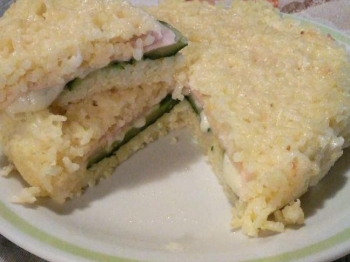 Torta di riso con prosciutto cotto, formaggio e zucchina
