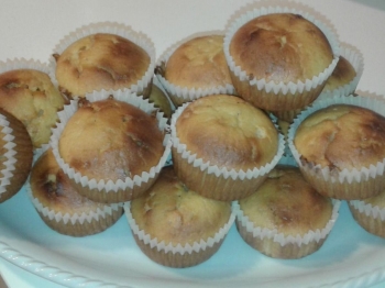Muffin all'arancia e cioccolato bianco