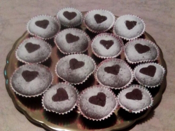 Muffin al cioccolato e nocciole