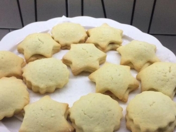 Biscotti al burro ripieni