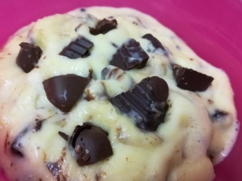 Crema pasticcera con goccie di cioccolato
