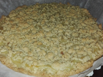 Sbrisolona alle nocciole con crema pasticcera al caffè